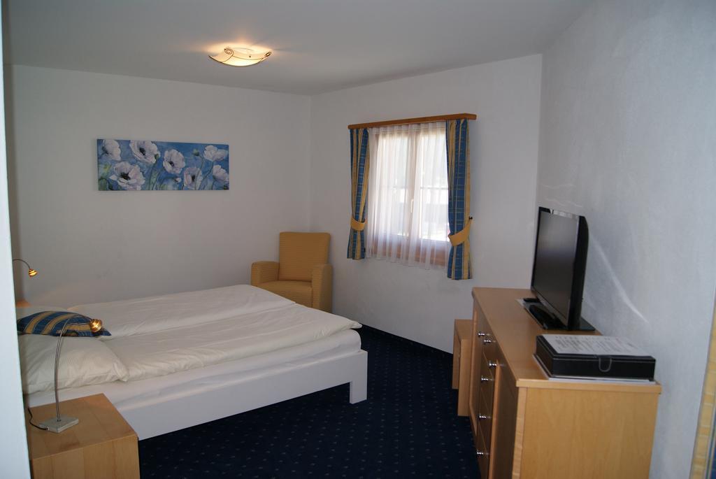 Ferienwohnungen Hotel Allegra Zuoz Zewnętrze zdjęcie